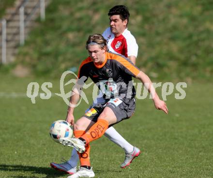 Fussball Kaerntner Liga. Maria Saal  gegen WAC Amateure. Aldamir Araujo Da Silva Filho (Maria Saal), Marcel Holzer (WAC). Klagenfurt, am 1.4.2017.
Foto: Kuess
---
pressefotos, pressefotografie, kuess, qs, qspictures, sport, bild, bilder, bilddatenbank
