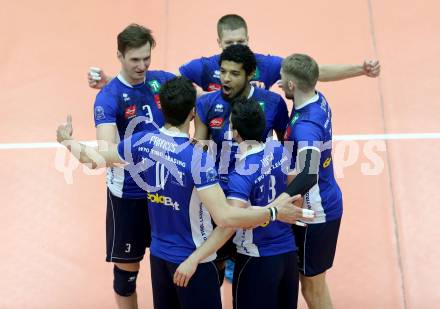 AVL. DenizBank AG Volley League Men. Finale. SK Posojilnica Aich/Dob gegen Hypo Tirol VT. Jubel Tirol. Bleiburg, am 6.4.2017.
Foto: Kuess
---
pressefotos, pressefotografie, kuess, qs, qspictures, sport, bild, bilder, bilddatenbank