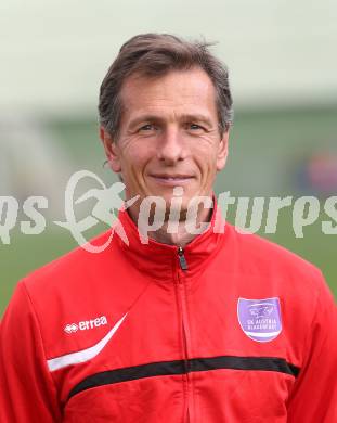 Fussball. Regionalliga.  SK Austria Klagenfurt. Mannschaftsfototermin.  Peter Kostolansky (Zeugwart). Klagenfurt, 5.4.2017.
Foto: Kuess
---
pressefotos, pressefotografie, kuess, qs, qspictures, sport, bild, bilder, bilddatenbank
