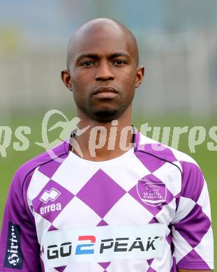 Fussball. Regionalliga.  SK Austria Klagenfurt. Mannschaftsfototermin.  Wemimo Osasuyi . Klagenfurt, 5.4.2017.
Foto: Kuess
---
pressefotos, pressefotografie, kuess, qs, qspictures, sport, bild, bilder, bilddatenbank
