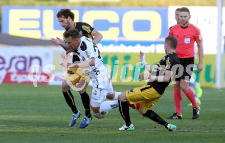Fussball Bundesliga. RZ Pellets WAC gegen Cashpoint SCR Altach. Christopher Wernitznig, (WAC), Patrick Salomon, Lukas Jaeger  (Altach). Wolfsberg, am 8.3.2017.
Foto: Kuess

---
pressefotos, pressefotografie, kuess, qs, qspictures, sport, bild, bilder, bilddatenbank