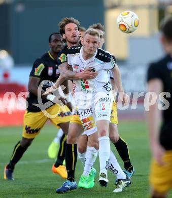 Fussball Bundesliga. RZ Pellets WAC gegen Cashpoint SCR Altach. Christoph Rabitsch,  (WAC), Patrick Salomon (Altach). Wolfsberg, am 8.3.2017.
Foto: Kuess

---
pressefotos, pressefotografie, kuess, qs, qspictures, sport, bild, bilder, bilddatenbank