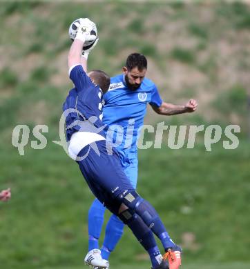 Fussball. Kaerntner Liga. Eberstein gegen ASV. Patrick Christian Boeck (Eberstein), 	Oliver Pusztai (ASV). Eberstein, 8.4.2017.
Foto: Kuess
---
pressefotos, pressefotografie, kuess, qs, qspictures, sport, bild, bilder, bilddatenbank