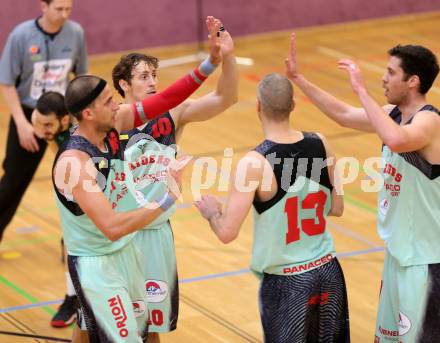 Basketball 2. Bundesliga. Play off. Viertelfinale. VF1. Raiders Villach gegen Dornbirn Lions. Jubel Villach. Villach, am 9.4.2017.
Foto: Kuess
---
pressefotos, pressefotografie, kuess, qs, qspictures, sport, bild, bilder, bilddatenbank