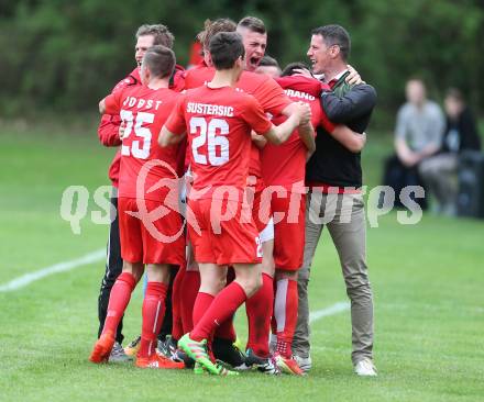 Fussball Kaerntner Liga. ATUS Ferlach gegen WAC Amateure. Torjubel (Ferlach). Ferlach, am 13.4.2017.
Foto: Kuess
---
pressefotos, pressefotografie, kuess, qs, qspictures, sport, bild, bilder, bilddatenbank