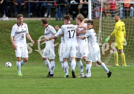 Fussball Kaerntner Liga. ATUS Ferlach gegen WAC Amateure. Torjubel (WAC). Ferlach, am 13.4.2017.
Foto: Kuess
---
pressefotos, pressefotografie, kuess, qs, qspictures, sport, bild, bilder, bilddatenbank