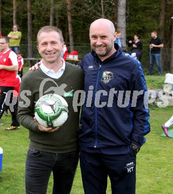 Fussball Kaerntner Liga. ATUS Ferlach gegen WAC Amateure. Klaus Mitterdorfer, Trainer Harald Tatschl (WAC). Ferlach, am 13.4.2017.
Foto: Kuess
---
pressefotos, pressefotografie, kuess, qs, qspictures, sport, bild, bilder, bilddatenbank