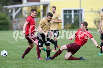 Fussball Kaerntner Liga. Lind gegen Koettmannsdorf. Peter Rainer (Lind), Christian Sablatnig (Koettmannsdorf). Lind, am 15.4.2017.
Foto: Kuess
---
pressefotos, pressefotografie, kuess, qs, qspictures, sport, bild, bilder, bilddatenbank