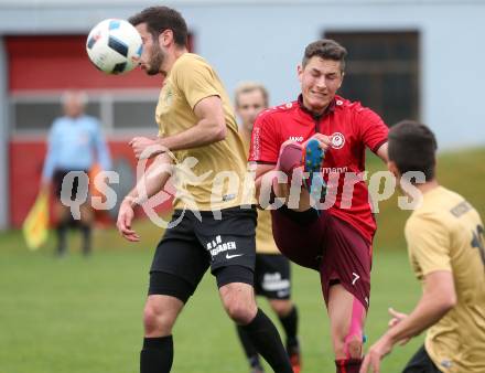 Fussball Kaerntner Liga. Lind gegen Koettmannsdorf. Stefan Zagler,  (Lind),  Christopher Sallinger (Koettmannsdorf). Lind, am 15.4.2017.
Foto: Kuess
---
pressefotos, pressefotografie, kuess, qs, qspictures, sport, bild, bilder, bilddatenbank