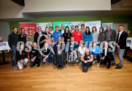 Kaernten Sport. Hinten von Links: Stefan Weitensfelder (KÃ¤rnten-Sport), Kevin Haselsberger, Hanno Douschan, Dr. Wolfgang Gratzer (Generali), Anna Pichler-Schloffer, Sebastian Walder, Rene Hilber, Mag. Werner Pietsch (KELAG), Beatrice Weiss, Martin Sintschnig (Autohaus Sintschnig), Lukas Kollegger, Felix Oschmautz, Nadine Fest, Anna Juppe, Marilena Preiml, Mag. Dr. Raimund Berger (Mitglied Verein KÃ¤rnten-Sport), Christian Legner  (Autohaus Eisner);
Vorne von Links: Albin Ouschan, Patrick Valet, Philemon Rainer, Michael Knauder, Lucas Fiedler, Lisa Perterer, Jasmin Ouschan, Marina Reiner, Mag. Arno Arthofer (Landessportdirektor und Obmann Verein KÃ¤rnten-Sport)
Klagenfurt, 20.4.2017.
Foto: Kuess
---
pressefotos, pressefotografie, kuess, qs, qspictures, sport, bild, bilder, bilddatenbank