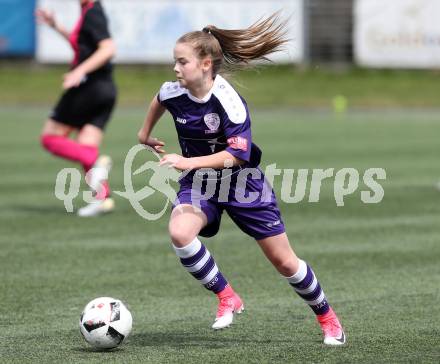 Fussball. Frauen. 2. Liga Ost Sued. Carinthians Spittal gegen FC Feldkirchen/SV Magdalensberg. Fiona Valentina Resch  (Spittal). Spittal, am 16.4.2017.
Foto: Kuess
---
pressefotos, pressefotografie, kuess, qs, qspictures, sport, bild, bilder, bilddatenbank