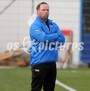 Fussball Kaerntner Liga. SAK gegen Bleiburg. Trainer Daniel Wriessnig (Bleiburg). Welzenegg, am 21.4.2017.
Foto: Kuess
---
pressefotos, pressefotografie, kuess, qs, qspictures, sport, bild, bilder, bilddatenbank