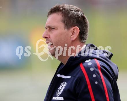 Fussball. Frauen. 2. Liga Ost Sued. Carinthians Spittal gegen FC Feldkirchen/SV Magdalensberg. Trainer Wolfgang Wilscher (Spittal). Spittal, am 16.4.2017.
Foto: Kuess
---
pressefotos, pressefotografie, kuess, qs, qspictures, sport, bild, bilder, bilddatenbank