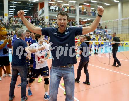 AVL. DenizBank AG Volley League Men. 5. Finalspiel. SK Posojilnica Aich/Dob gegen Hypo Tirol VT. Jubel Trainer Daniel Gavan  (Tirol). Bleiburg, am 23.4.2017.
Foto: Kuess
---
pressefotos, pressefotografie, kuess, qs, qspictures, sport, bild, bilder, bilddatenbank