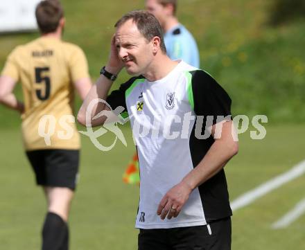 Fussball Kaerntner Liga. Koettmannsdorf gegen Voelkermarkt. Trainer Kurt Stuck (Voelkermarkt). Koettmannsdorf, am 23.4.2017.
Foto: Kuess
---
pressefotos, pressefotografie, kuess, qs, qspictures, sport, bild, bilder, bilddatenbank