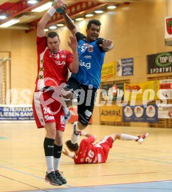 Handball. HLA. Playoff. Viertelfinale. SC Ferlach gegen Alpla HC Hard. Adonis Gonzales Martinez (Ferlach), Daniel Dicker (Hard). Ferlach, am 23.4.2017.
Foto: Kuess
---
pressefotos, pressefotografie, kuess, qs, qspictures, sport, bild, bilder, bilddatenbank