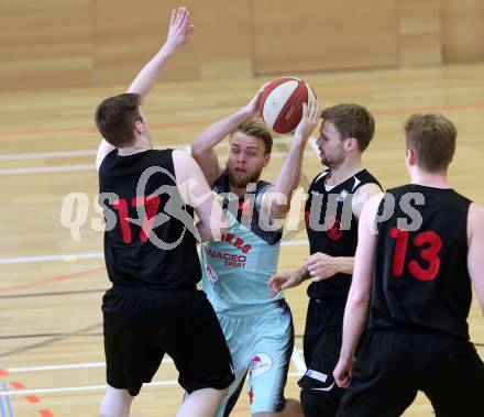 Basketball 2. Bundesliga. Playoff  SF2.  Villach Raiders gegen Mistelbach Mustangs. Timi Huber,  (Villach), Stefan Obermann (Mistelbach). Villach, am 29.4.2017.
Foto: Kuess
---
pressefotos, pressefotografie, kuess, qs, qspictures, sport, bild, bilder, bilddatenbank