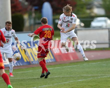 Fussball. Kaerntner Liga. WAC Amateure gegen Lendorf. Marcel Holzer (WAC Amat.),  Martin Nagy (Lendorf).  Wolfsberg, 5.5.2017.
Foto: Kuess
---
pressefotos, pressefotografie, kuess, qs, qspictures, sport, bild, bilder, bilddatenbank