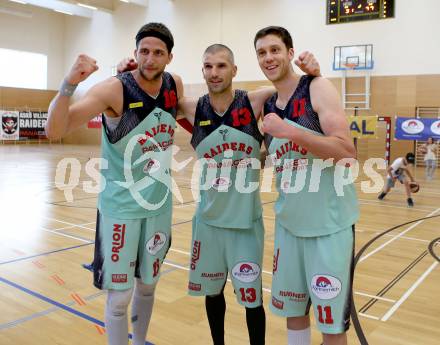 Basketball 2. Bundesliga. Playoff.  Villach Raiders gegen St. Poelten Dragons.  Jubel Marko Kolaric, Ales Primc, Erik Rhinehart (Villach). Villach, am 21.5.2017.
Foto: Kuess
---
pressefotos, pressefotografie, kuess, qs, qspictures, sport, bild, bilder, bilddatenbank