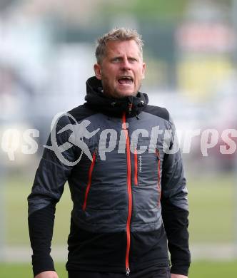 Fussball. Unterliga Ost. KAC 1909 gegen Sirnitz.  Trainer Bernhard Rekelj (Sirnitz). Klagenfurt, 6.5.2017.
Foto: Kuess
---
pressefotos, pressefotografie, kuess, qs, qspictures, sport, bild, bilder, bilddatenbank