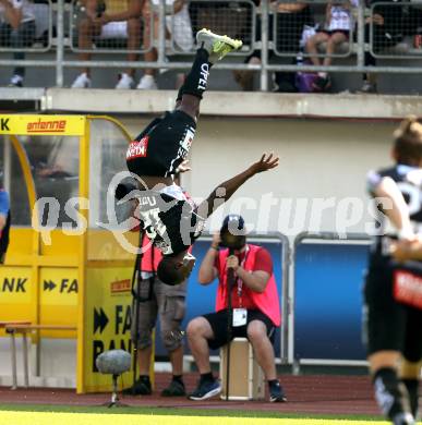 Fussball Bundesliga. RZ Pellets WAC gegen  SK Puntigamer Sturm Graz.  Torjubel Dever Akeem Orgill (WAC). Wolfsberg, am 28.5.2017.
Foto: Kuess

---
pressefotos, pressefotografie, kuess, qs, qspictures, sport, bild, bilder, bilddatenbank