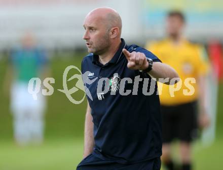 Fussball. Kaerntner Liga. WAC Amateure gegen SAK. Trainer 	Harald Tatschl (WAC). St. Andrae, 26.5.2017. 
Foto: Kuess
---
pressefotos, pressefotografie, kuess, qs, qspictures, sport, bild, bilder, bilddatenbank