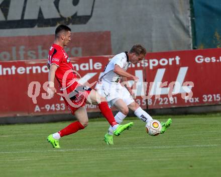 Fussball. Kaerntner Liga. WAC Amateure gegen SAK. Alexander Hofer (WAC), Zoran Vukovic (SAK). St. Andrae, 26.5.2017. 
Foto: Kuess
---
pressefotos, pressefotografie, kuess, qs, qspictures, sport, bild, bilder, bilddatenbank