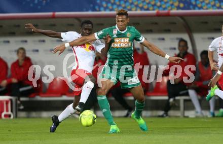 Fussball OEFB Samsung Cupfinale. SK Rapid Wien gegen FC Red Bull Salzburg. Joelinton Cassio Apolinaro De Lira,  (Wien), Diadie Samassekou (Salzburg). Klagenfurt Woertherseestadion, am 1.6.2017.
Foto: Kuess

---
pressefotos, pressefotografie, kuess, qs, qspictures, sport, bild, bilder, bilddatenbank