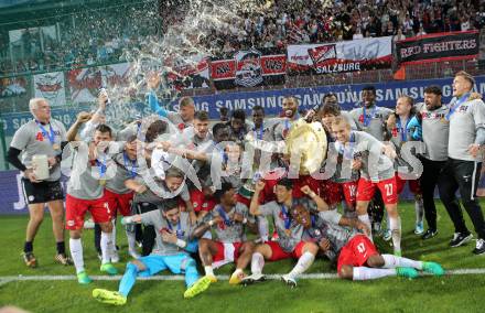 Fussball OEFB Samsung Cupfinale. SK Rapid Wien gegen FC Red Bull Salzburg. Jubel Salzburg. Klagenfurt Woertherseestadion, am 1.6.2017.
Foto: Kuess

---
pressefotos, pressefotografie, kuess, qs, qspictures, sport, bild, bilder, bilddatenbank