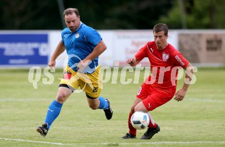 Fussball Kaertner Liga. ATUS Ferlach gegen Bleiburg. Thomas Waldhauser, (Ferlach), Daniel Wriessnig  (Bleiburg). Ferlach, am 9.6.2017.
Foto: Kuess
---
pressefotos, pressefotografie, kuess, qs, qspictures, sport, bild, bilder, bilddatenbank