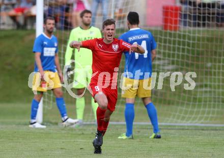 Fussball Kaertner Liga. ATUS Ferlach gegen Bleiburg. Torjubel Erwin Bajric (Ferlach). Ferlach, am 9.6.2017.
Foto: Kuess
---
pressefotos, pressefotografie, kuess, qs, qspictures, sport, bild, bilder, bilddatenbank