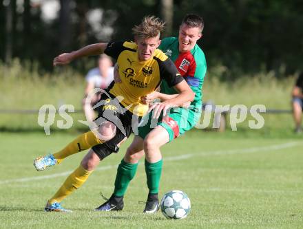 Fussball 1. Klasse C. Oberglan gegen Wietersdorf. Philipp Georg Fischer,  (Oberglan), Patrick Latschein (Wietersdorf). Oberglan, am 10.6.2017.
Foto: Kuess
---
pressefotos, pressefotografie, kuess, qs, qspictures, sport, bild, bilder, bilddatenbank