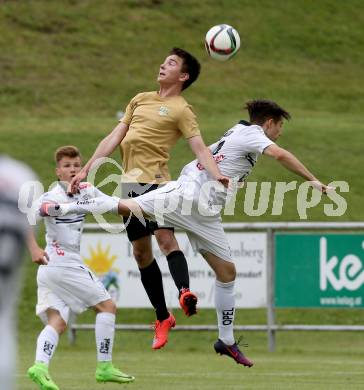 Fussball Kaerntner Liga. Koettmannsdorf gegen WAC Amateure. Philipp Gatti, (Koettmannsdorf), Fabio Putzl  (WAC). Koettmannsdorf, am 4.6.2017.
Foto: Kuess
---
pressefotos, pressefotografie, kuess, qs, qspictures, sport, bild, bilder, bilddatenbank