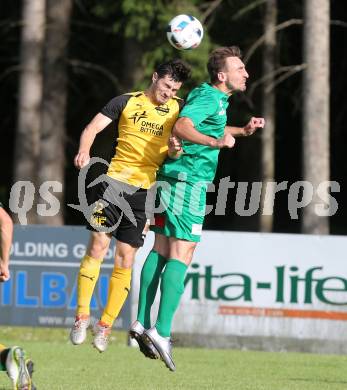 Fussball 1. Klasse C. Oberglan gegen Wietersdorf. Latif Bisanovic, (Oberglan),  Edin Avdic  (Wietersdorf). Oberglan, am 10.6.2017.
Foto: Kuess
---
pressefotos, pressefotografie, kuess, qs, qspictures, sport, bild, bilder, bilddatenbank