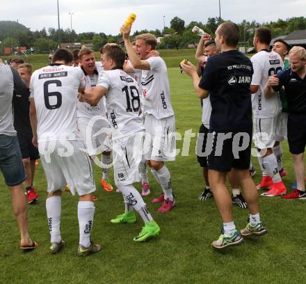 Fussball Kaerntner Liga. Koettmannsdorf gegen WAC Amateure. Meisterjubel WAC. Koettmannsdorf, am 4.6.2017.
Foto: Kuess
---
pressefotos, pressefotografie, kuess, qs, qspictures, sport, bild, bilder, bilddatenbank