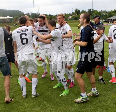 Fussball Kaerntner Liga. Koettmannsdorf gegen WAC Amateure. Meisterjubel WAC. Koettmannsdorf, am 4.6.2017.
Foto: Kuess
---
pressefotos, pressefotografie, kuess, qs, qspictures, sport, bild, bilder, bilddatenbank