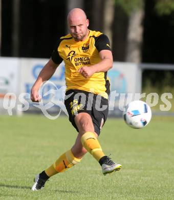 Fussball 1. Klasse C. Oberglan gegen Wietersdorf. Philip Gastinger (Oberglan). Oberglan, am 10.6.2017.
Foto: Kuess
---
pressefotos, pressefotografie, kuess, qs, qspictures, sport, bild, bilder, bilddatenbank