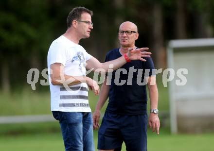 Fussball 1. Klasse C. Oberglan gegen Wietersdorf. Trainer Hermann Knaller, (Oberglan), Trainer Christian Par  (Wietersdorf). Oberglan, am 10.6.2017.
Foto: Kuess
---
pressefotos, pressefotografie, kuess, qs, qspictures, sport, bild, bilder, bilddatenbank