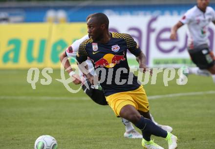 Fussball Tipico Bundesliga. RZ Pellets WAC gegen FC Red Bull Salzburg. Reinhold Yabo (Salzburg). Wolfsberg, am  22.7.2017.
Foto: Kuess

---
pressefotos, pressefotografie, kuess, qs, qspictures, sport, bild, bilder, bilddatenbank