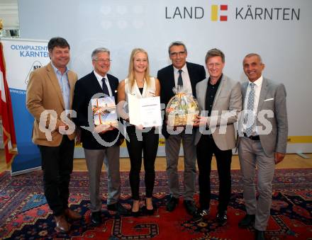 Leichtathletik. Ehrung Medaillengewinner.  Buergermeister Gerhard Pirih, Landeshauptmann Peter Kaiser, Sarah Lagger, Georg Werthner, Arno Arthofer, Albert Gitschthaler (Praesident Kaerntner Leichtathletikverband).  Klagenfurt, 26.7.2017.
Foto: Kuess
---
pressefotos, pressefotografie, kuess, qs, qspictures, sport, bild, bilder, bilddatenbank