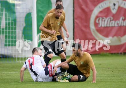 Fussball Kaerntner Liga. SAK gegen Koettmannsdorf. Joze Kumprej,  (SAK),  Christopher Sallinger, Nico Hrstic (Koettmannsdorf). Klagenfurt, am 28.7.2017.
Foto: Kuess
---
pressefotos, pressefotografie, kuess, qs, qspictures, sport, bild, bilder, bilddatenbank