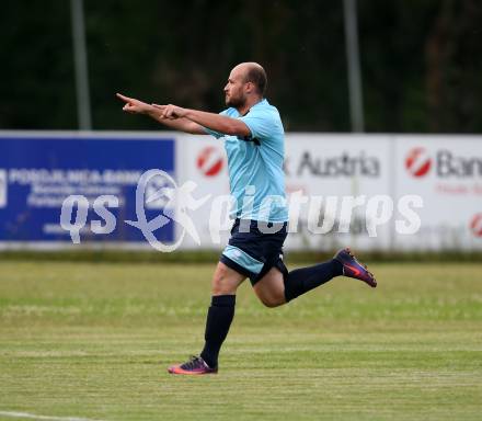 Fussball. Kaerntner Liga. ATUS Ferlach gegen ASV. Torjubel  Daniel Barrazutti (ASV). Ferlach, 29.7.2017.
Foto: Kuess
---
pressefotos, pressefotografie, kuess, qs, qspictures, sport, bild, bilder, bilddatenbank