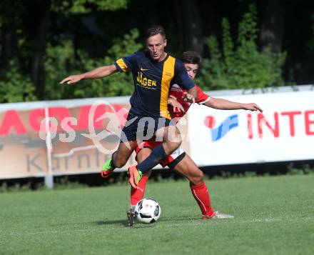 Fussball. 2. Klasse D. KAC B Juniors gegen Viktring. Patrick Legner (KAC), Werner Hofmeister (Viktring). Klagenfurt, 29.7.2017.
Foto: Kuess
---
pressefotos, pressefotografie, kuess, qs, qspictures, sport, bild, bilder, bilddatenbank
