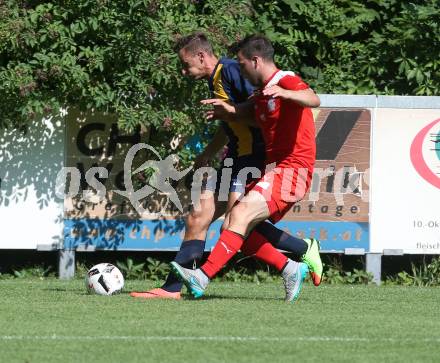 Fussball. 2. Klasse D. KAC B Juniors gegen Viktring. Edin Cosic (KAC), Werner Hofmeister (Viktring). Klagenfurt, 29.7.2017.
Foto: Kuess
---
pressefotos, pressefotografie, kuess, qs, qspictures, sport, bild, bilder, bilddatenbank