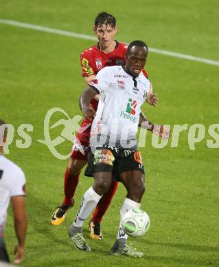 Fussball Tipico Bundesliga. RZ Pellets WAC gegen Cashpoint SCR Altach. Dever Akeem Orgill,  (WAC), Benedikt Zech (Altach). Wolfsberg, am  6.8.2017.
Foto: Kuess

---
pressefotos, pressefotografie, kuess, qs, qspictures, sport, bild, bilder, bilddatenbank