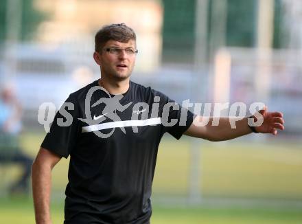 Fussball Kaerntner Liga. KAC 1909 gegen Lendorf. Trainer Christoph Morgenstern (Lendorf). Klagenfurt, am 5.8.2017.
Foto: Kuess
---
pressefotos, pressefotografie, kuess, qs, qspictures, sport, bild, bilder, bilddatenbank