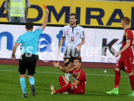 Fussball Tipico Bundesliga. RZ Pellets WAC gegen Cashpoint SCR Altach. Rote Karte fuer Thomas Zuendel (WAC). Wolfsberg, am  6.8.2017.
Foto: Kuess

---
pressefotos, pressefotografie, kuess, qs, qspictures, sport, bild, bilder, bilddatenbank