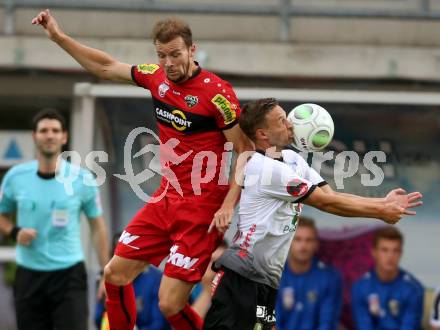 Fussball Tipico Bundesliga. RZ Pellets WAC gegen Cashpoint SCR Altach. Bernd Gschweidl, (WAC), Jan Zwischenbrugger (Altach). Wolfsberg, am  6.8.2017.
Foto: Kuess

---
pressefotos, pressefotografie, kuess, qs, qspictures, sport, bild, bilder, bilddatenbank