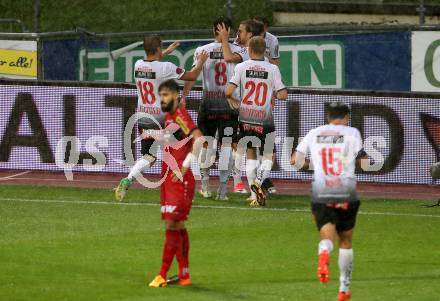 Fussball Tipico Bundesliga. RZ Pellets WAC gegen Cashpoint SCR Altach. Torjubel Bernd Gschweidl, Mario Leitgeb, Christoph Rabitsch, Thomas Zuendel, Florian Flecker (WAC). Wolfsberg, am  6.8.2017.
Foto: Kuess

---
pressefotos, pressefotografie, kuess, qs, qspictures, sport, bild, bilder, bilddatenbank