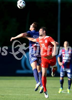 Fussball Kaerntner Liga. KAC 1909 gegen Lendorf. Manuel Wallner (KAC), Christian Kautz (Lendorf). Klagenfurt, am 5.8.2017.
Foto: Kuess
---
pressefotos, pressefotografie, kuess, qs, qspictures, sport, bild, bilder, bilddatenbank